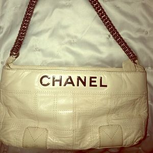 CHANEL Lambskin Purse